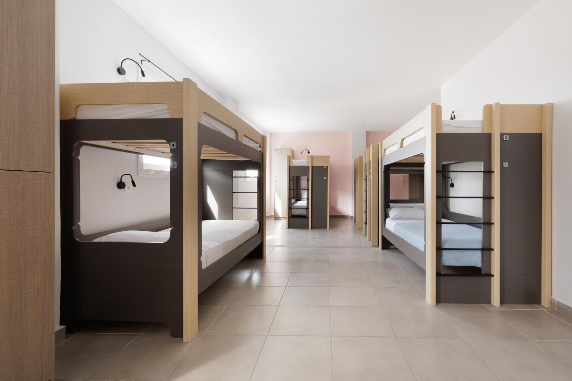 Local & Hostel Potamos (Corfu)